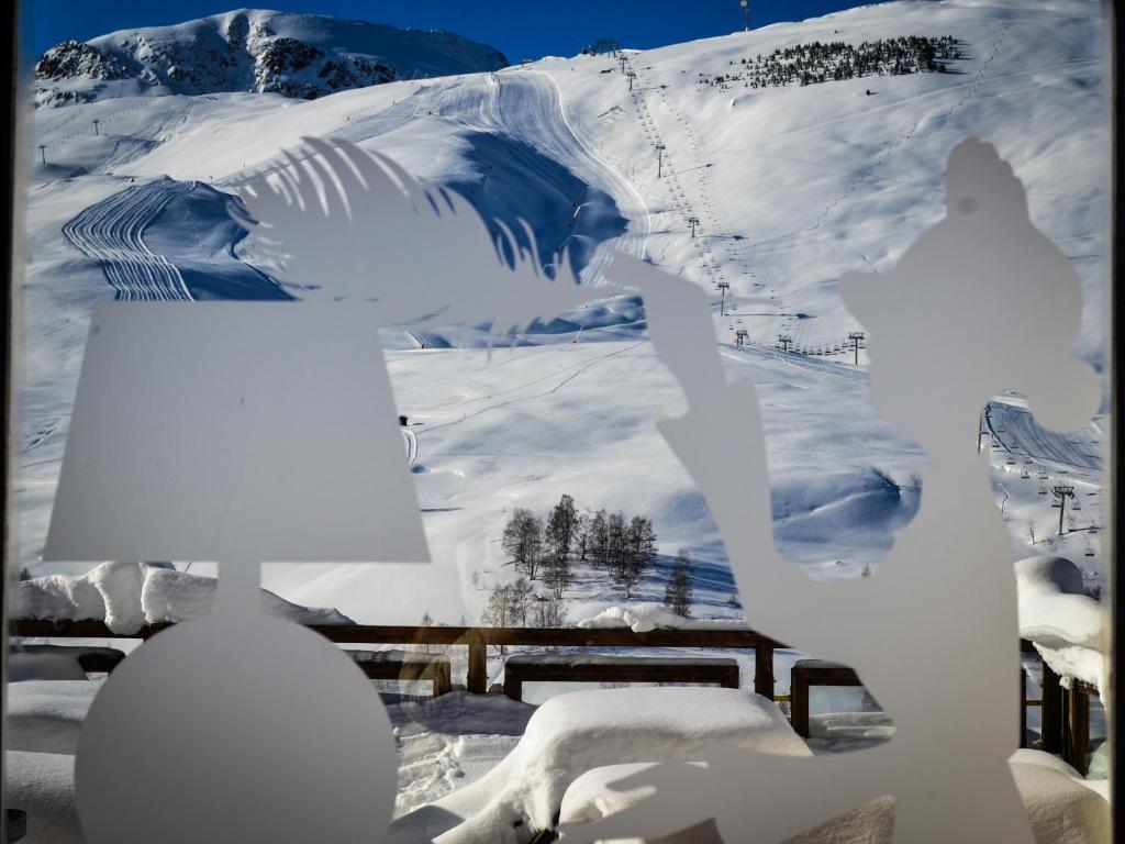 Hotel Turan Les Deux Alpes Exterior foto